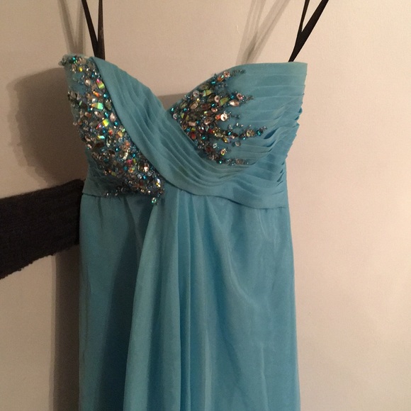 Prom Dress - Picture 3 of 8